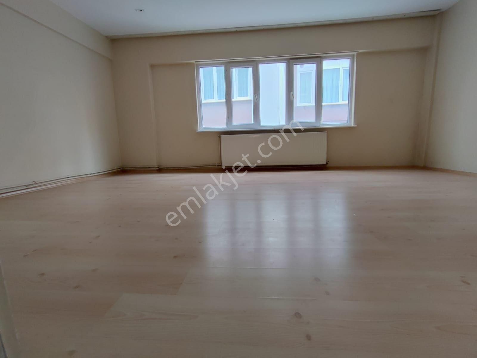 Balıkesir Elfi Den Çarşı Merkezinde 3+1 Satılık Daire