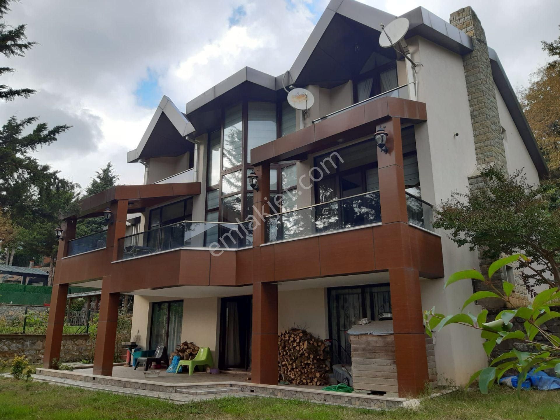 Çavuşbaşı Doğa İçinde Satılık Villa 5+2