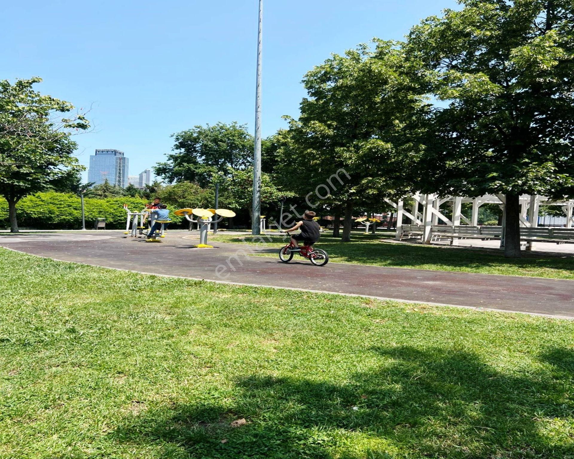 Beylikdüzü Ağca Yapıdan Akbatı Avm Ye Komşu Bahçeli Daire - Görsel 28