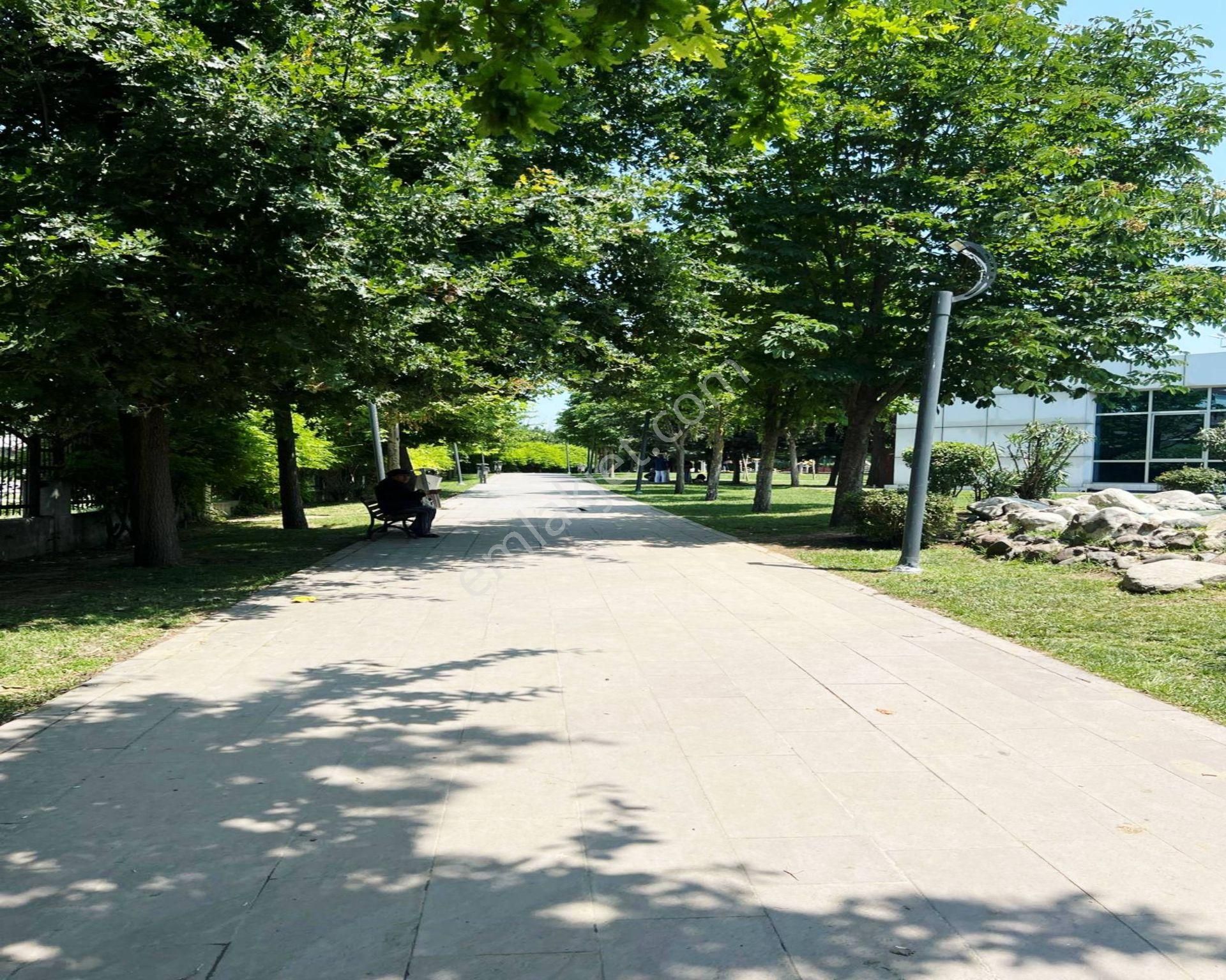 Beylikdüzü Ağca Yapıdan Akbatı Avm Ye Komşu Bahçeli Daire - Görsel 26