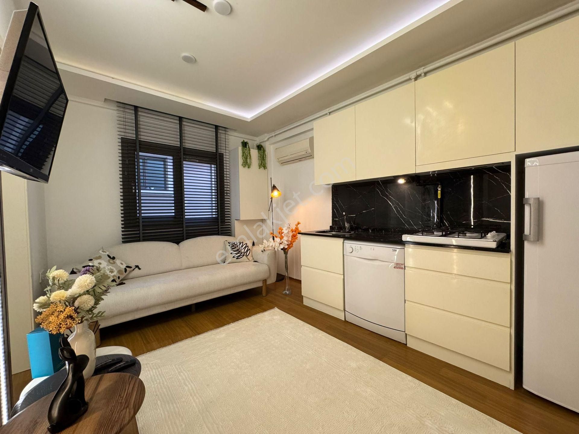Özmecaz'dan Mehmetçik Mah. Forum Çamlık Mevki 1+1 50m2 Ultra Lüks Apart