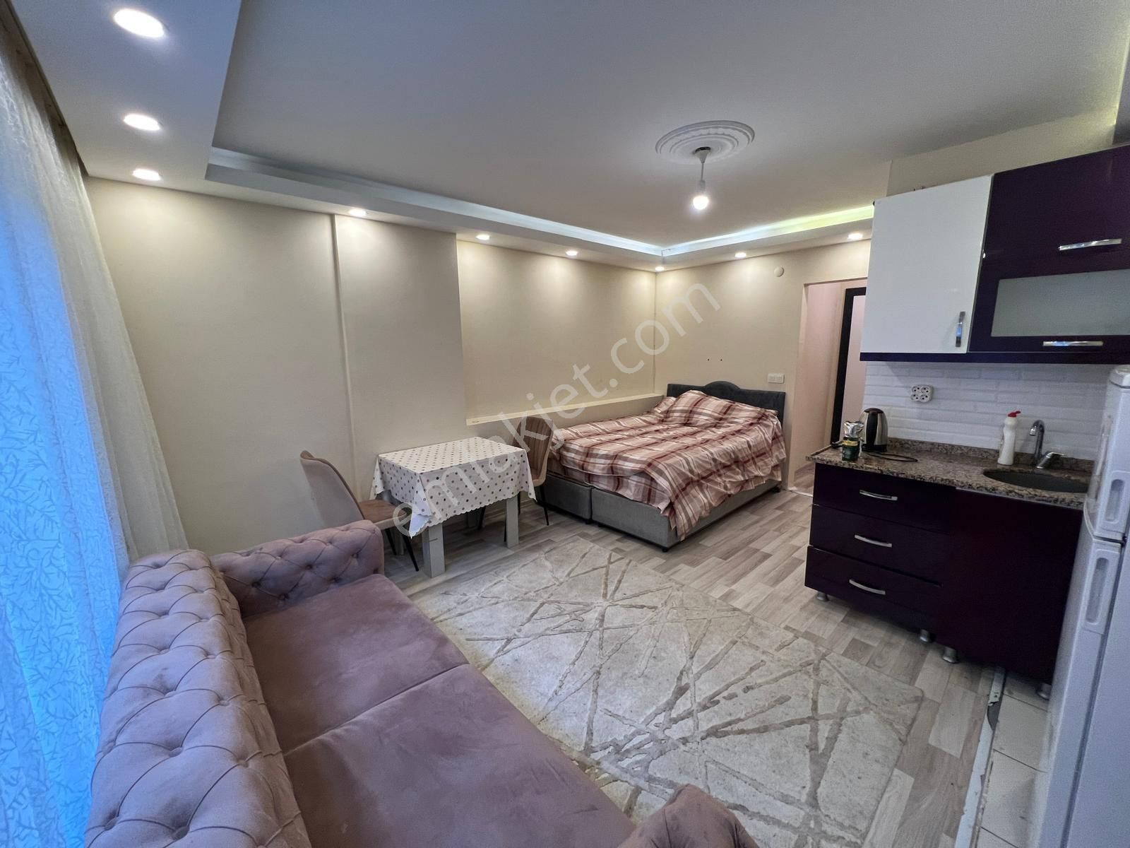 Bilgi Üniversitesi'ne 3 Dk Yürüme Mesafesinde 1+0 Eşyalı Daire