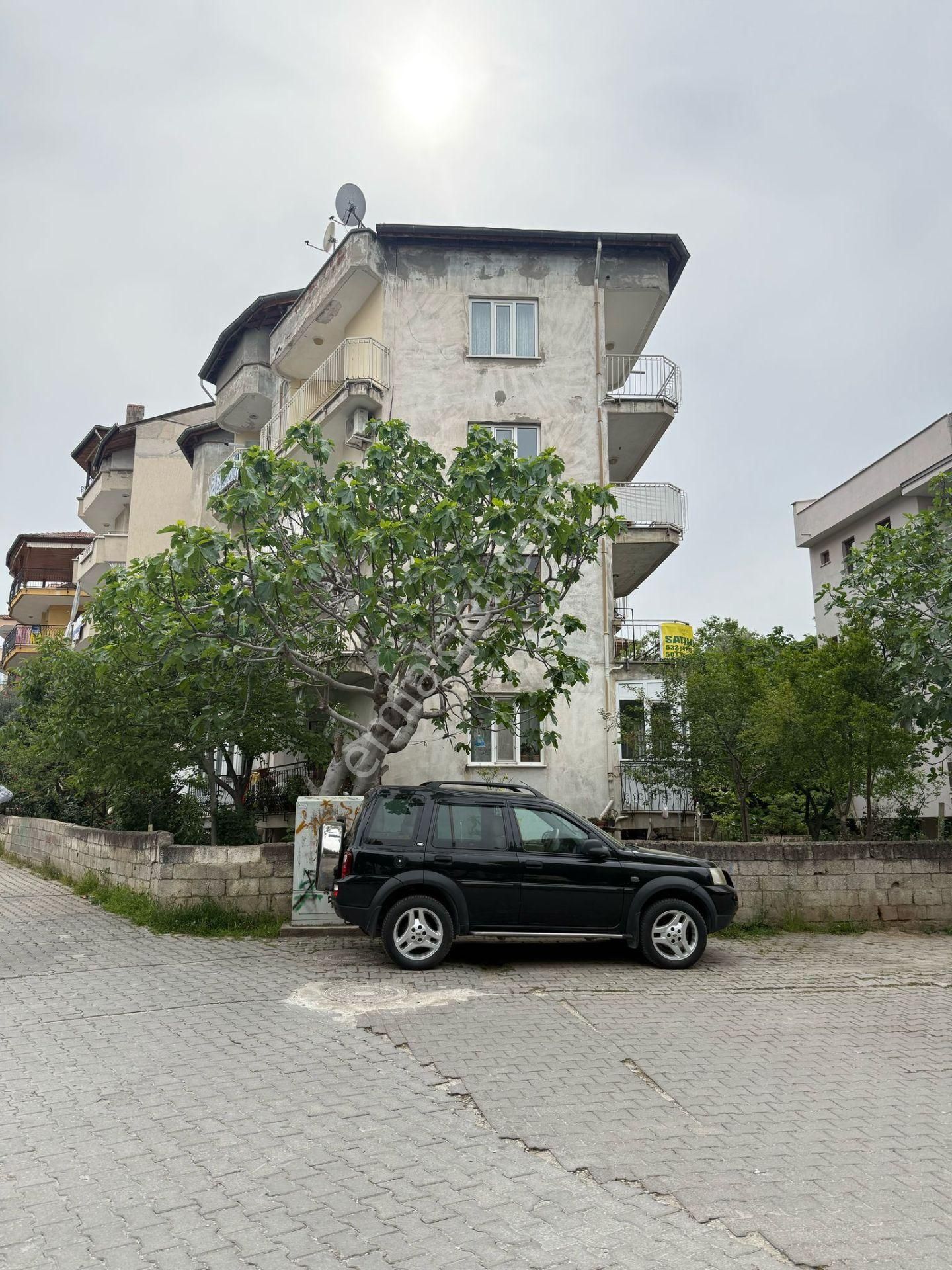 Kınıklıda Kampüs Yakını Arsa Payı Fiyatına Köşe Başı Daire !