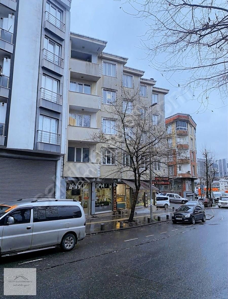 Pınar Mahallesi'nde Satılık 3+1 130m2
