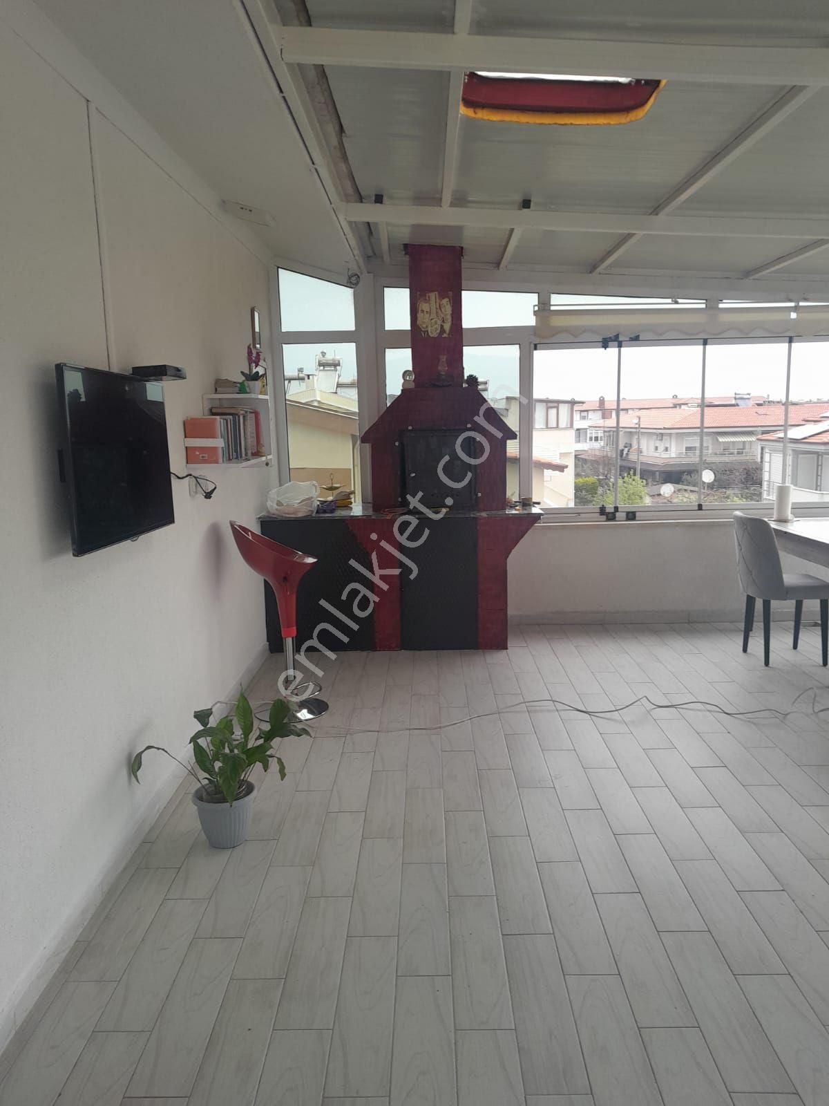Eylül Emlaktan Burhaniye Öğretmenler Mahallesinde Denize Yakin Satılık Dubleks Daire