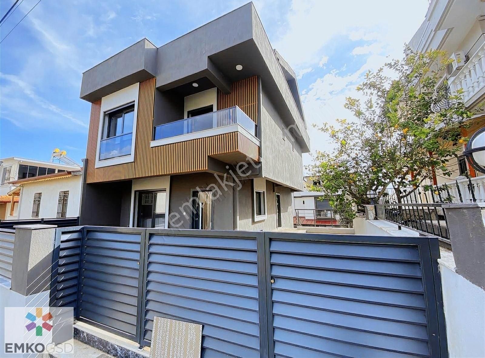 Özdere Çukuraltında Büyük Bahçeli 3+1 Villa(emko)
