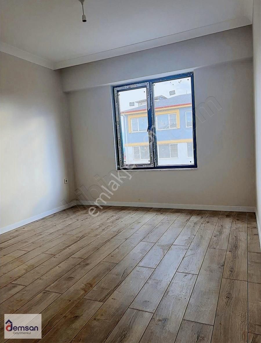 Hendek Yeni Mahallede Kullanışlı 2+1 Daire