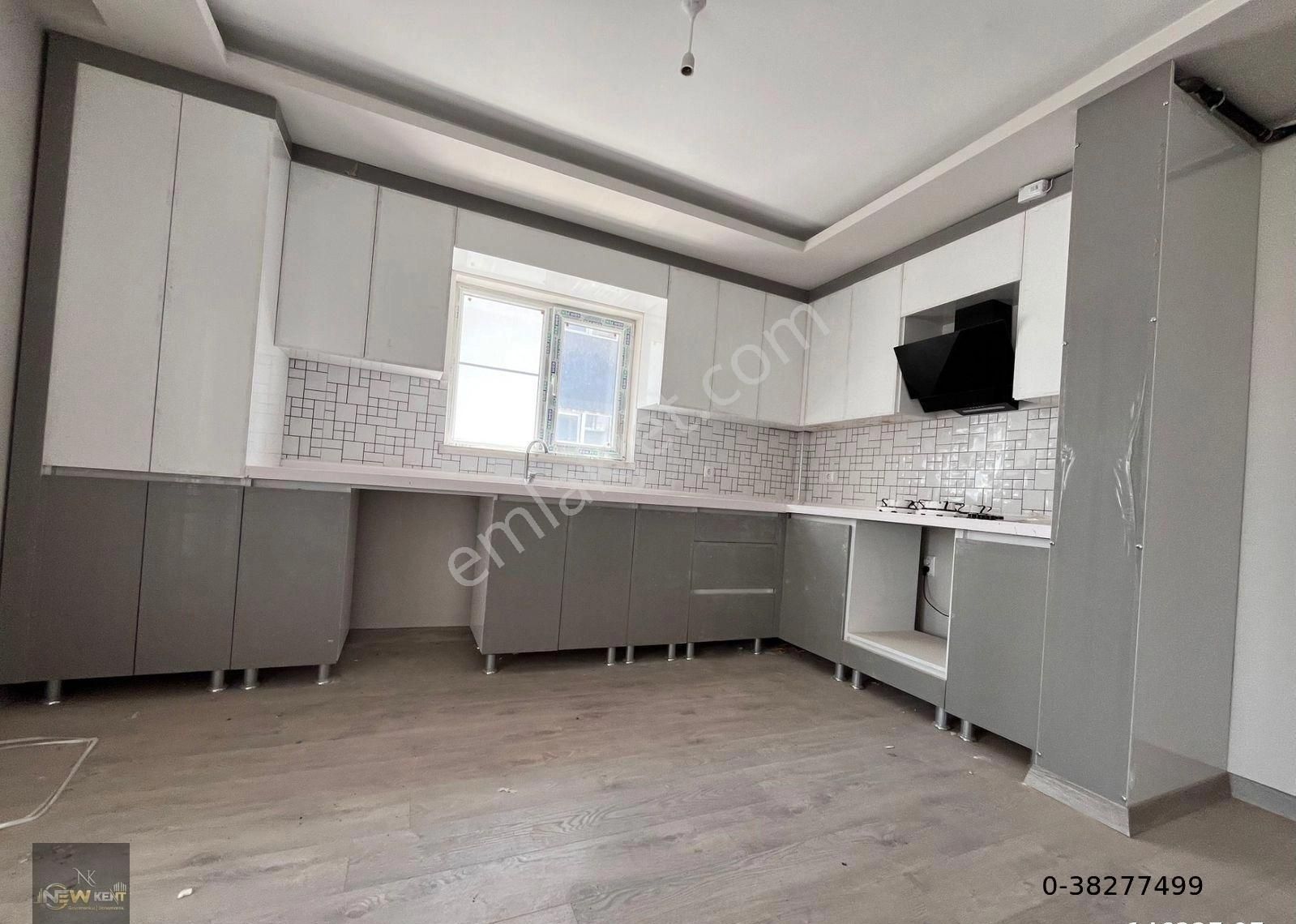 Ara Katta Sıfır 4+1 Çift Banyo Çift Balkon Kilerli 165m² Daire