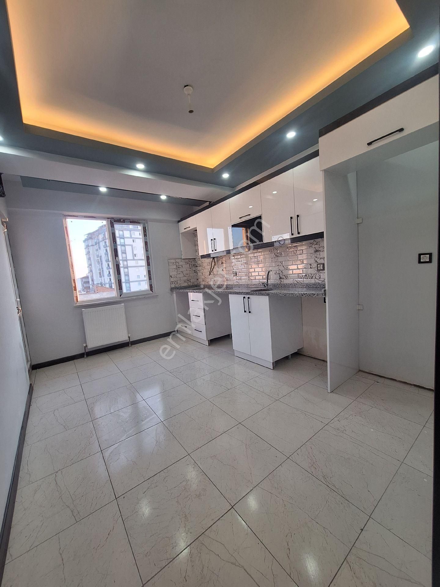 Acil Satlık 2+1 Daire 3kat İskanlı