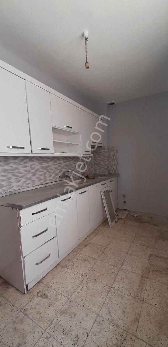 Manisa Akhisar Ulucami Mah Kiralık 3+1sobalı Daire 8.500tl Eski İstanbulyolu Üzeri