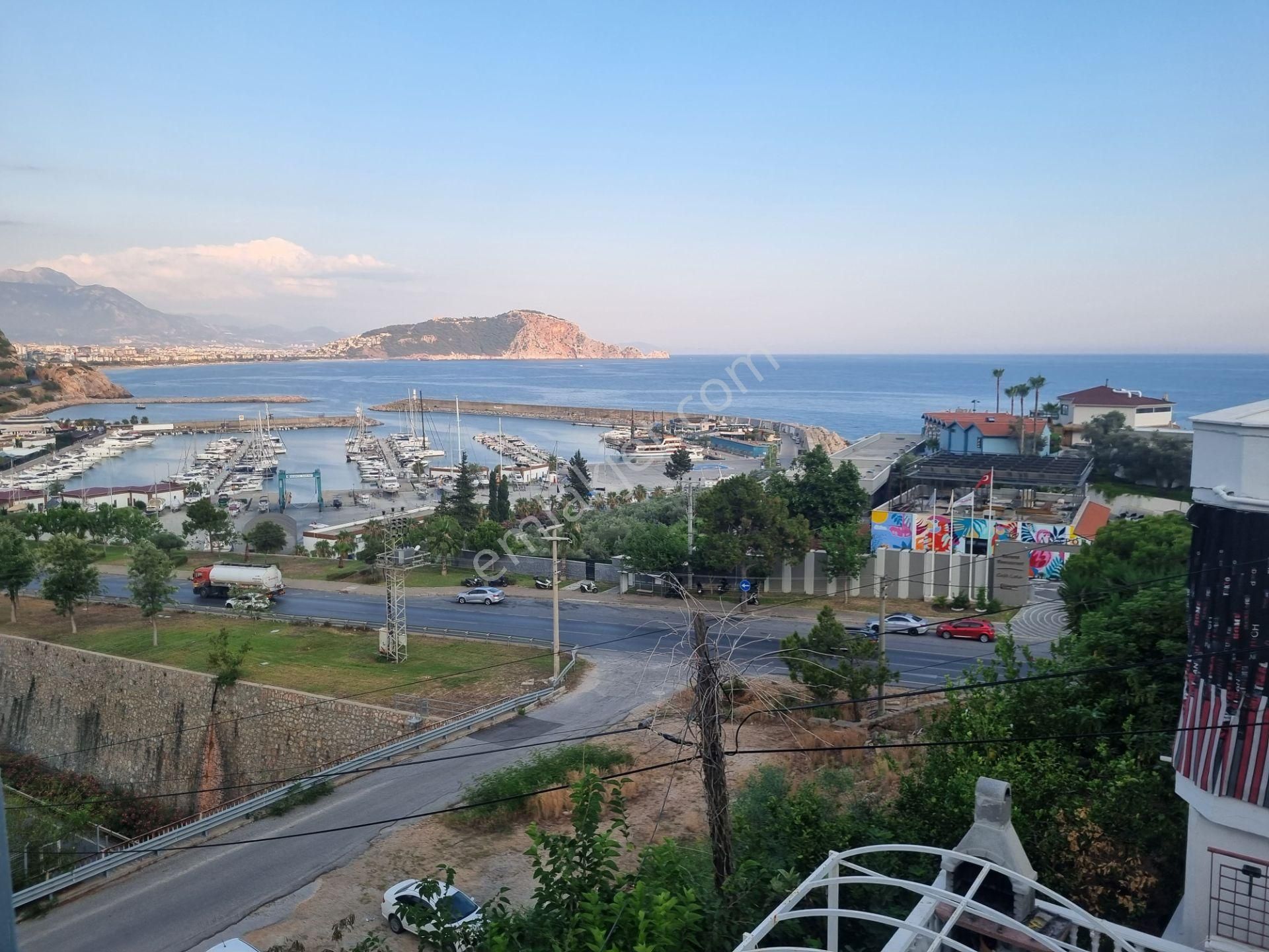 Dinek Mahallesi’nde Muhteşem Manzaralı Kiralık Müstakil 2+1 Daire