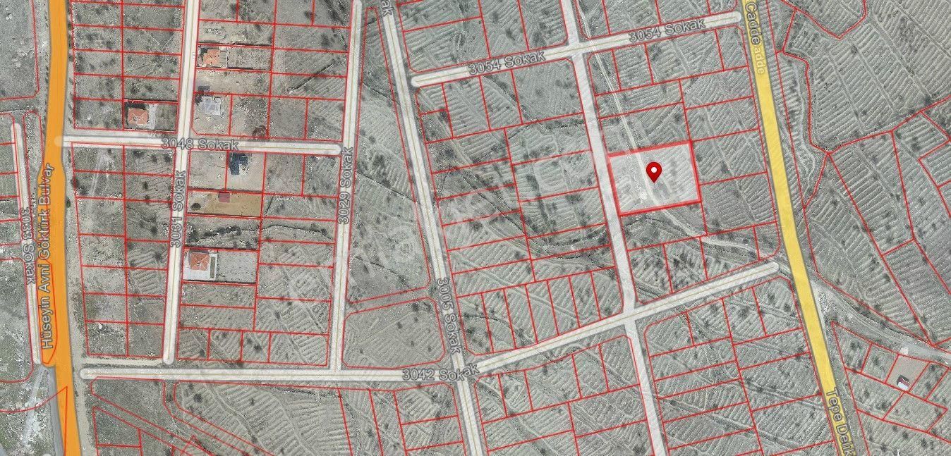 Dora Gayrimenkul'den Fertek Kampüs Yolnda Yatırımlık 2305m2 Arsa