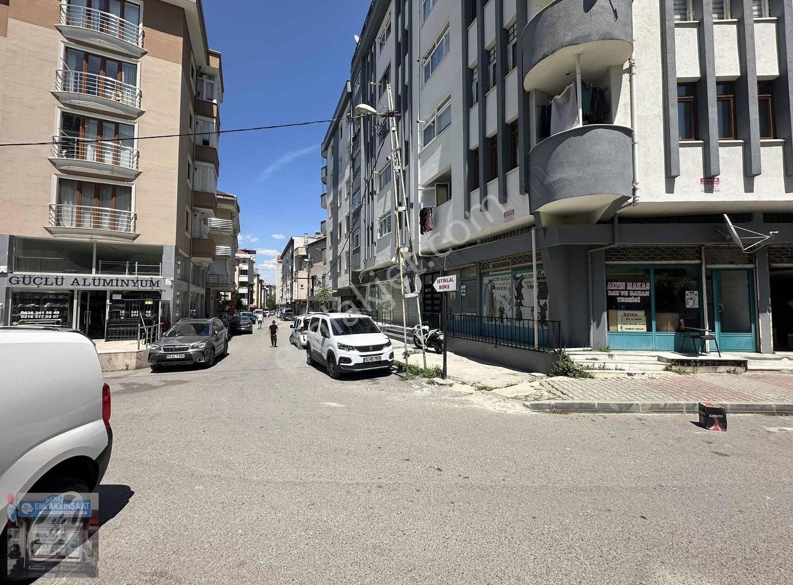 Soğanlık Merkez'de Köşe Başı Satılık Dükkan