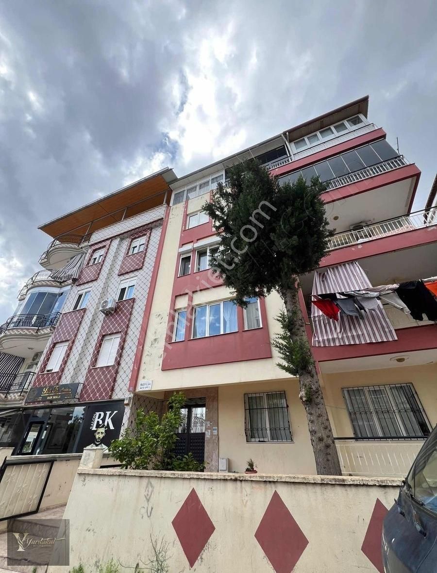 Gülveren'de 2 Adet 2+0 Çatı Dubleks Acil Satılık Uygun Fiyat