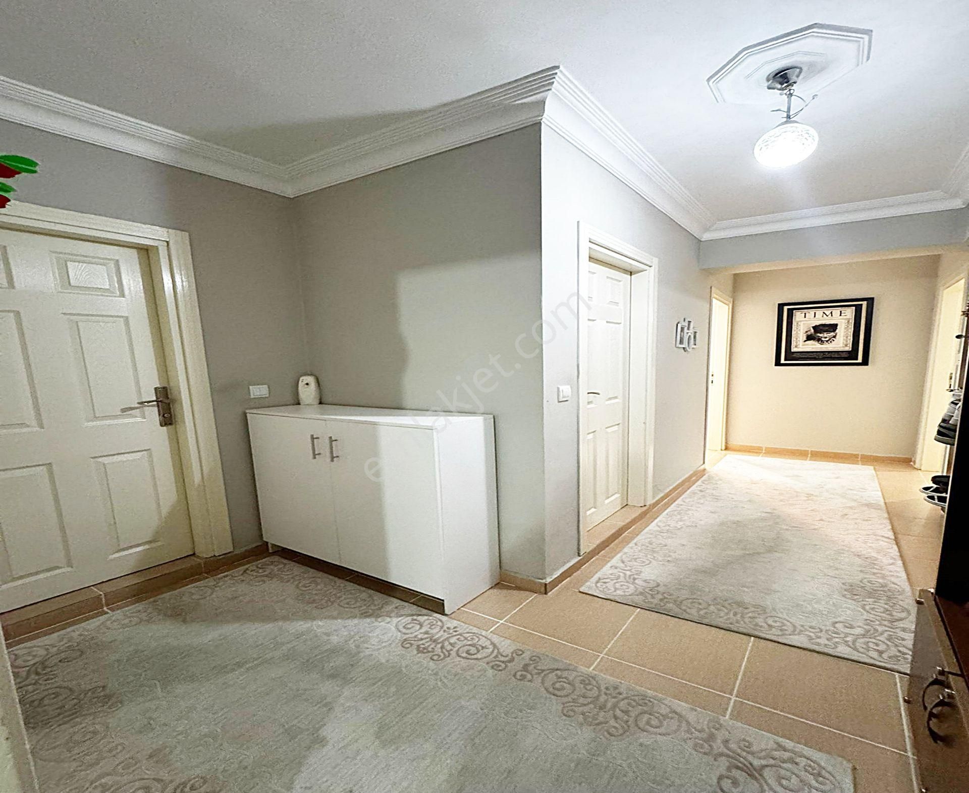 Butik Sitede Ufuk Caddesinde Metrobüse Yakın 120 M2 2+1 Sorunsuz Satılık Daire - Görsel 13