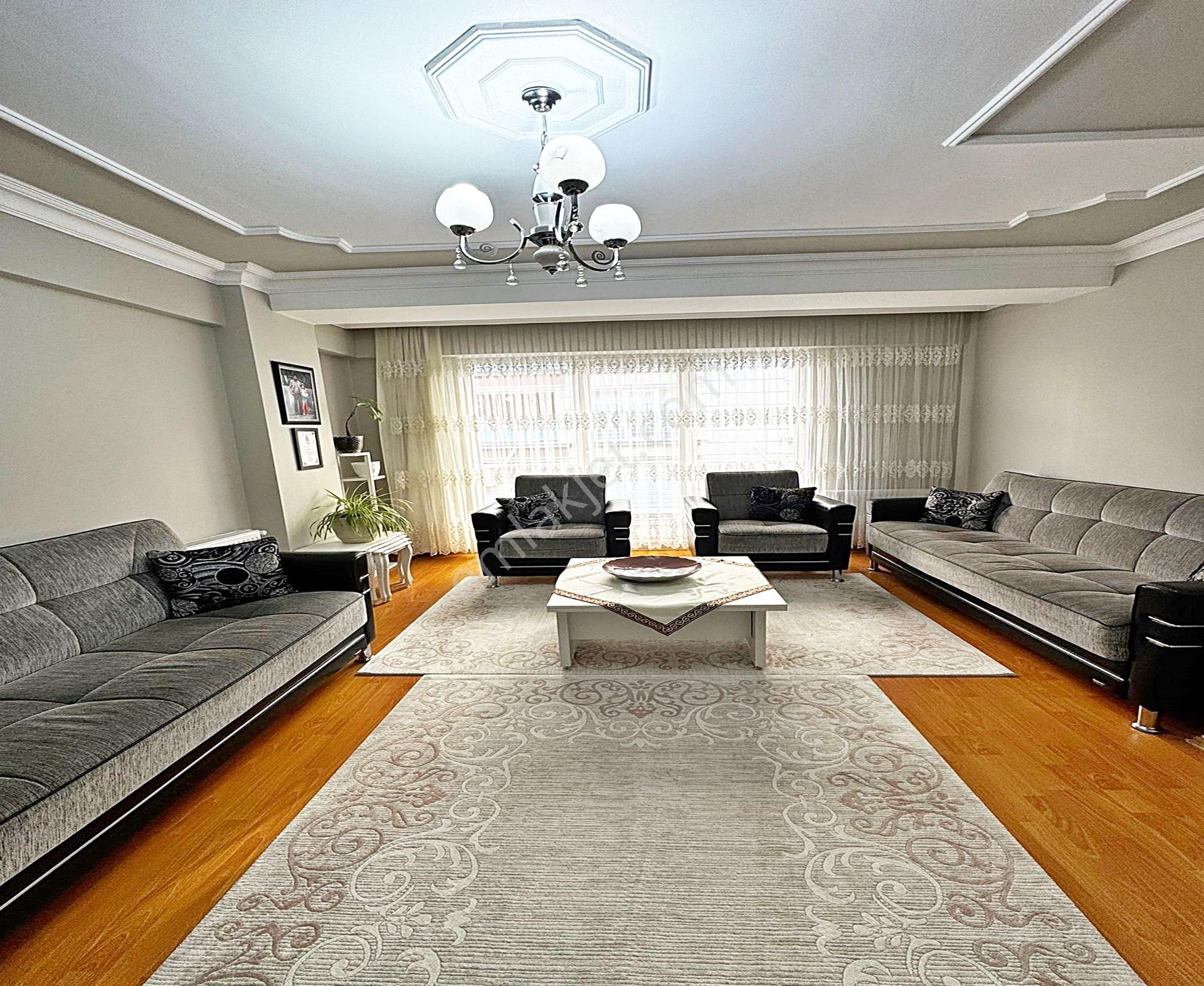 Butik Sitede Ufuk Caddesinde Metrobüse Yakın 120 M2 2+1 Sorunsuz Satılık Daire - Görsel 31