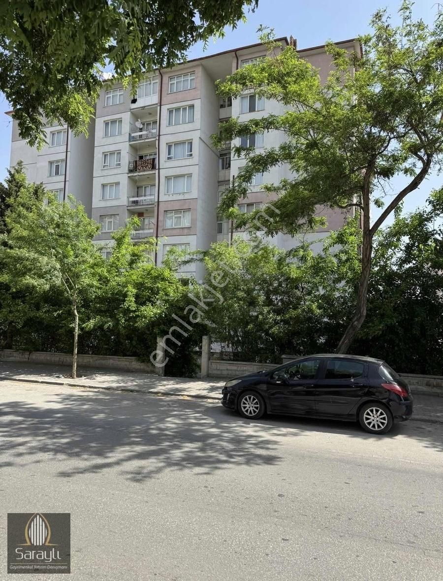 Saraylı'dan Işıklar Mahallesi Ara Kat Satılık 2+1 Daire