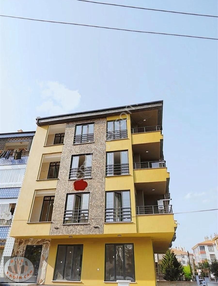 Fadim Cam Gayrimenkul Den Aydınlıkevler Mh. Satılık Arakat Daire