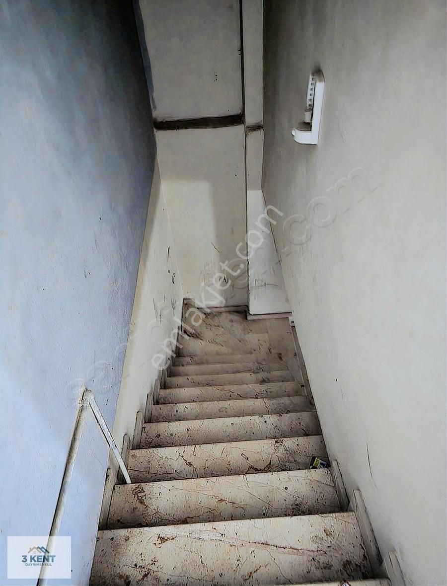 3kent'ten Turan Güneş Caddesinde Kiralık 240 M² Geniş Dükkan