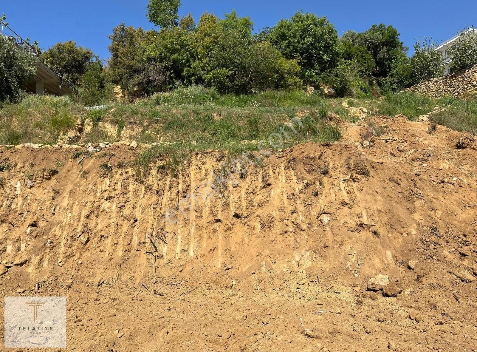 Alanya Akdam Mah. Satılık Tarla Arsası Ev Villa Yapımına Uygun