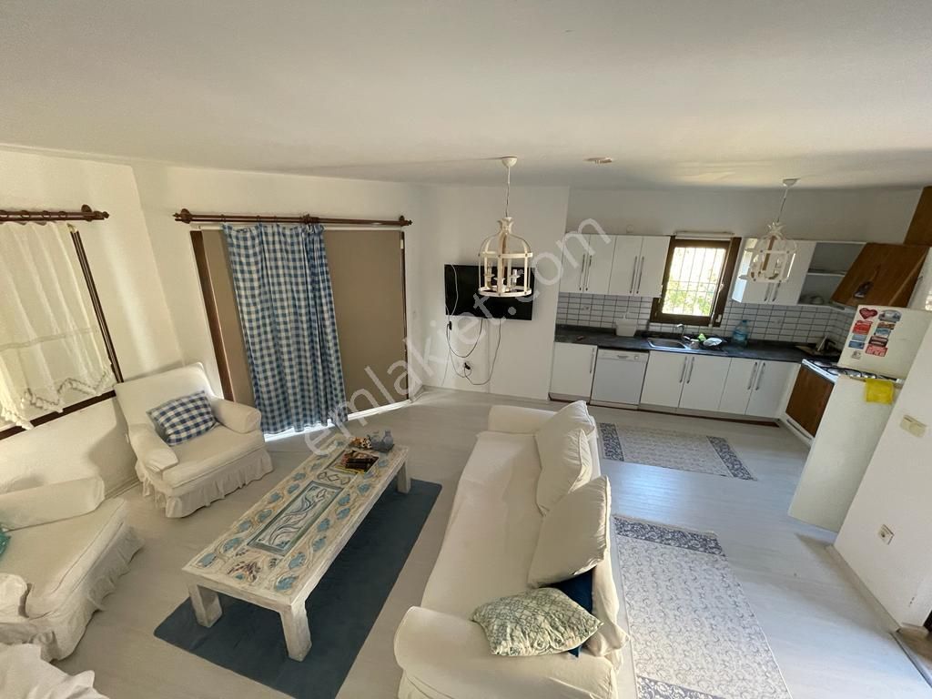 Bodrum Göltürkbükün'de Satılık Müstakil Bahçeli Dubleks 2+1 - Görsel 4