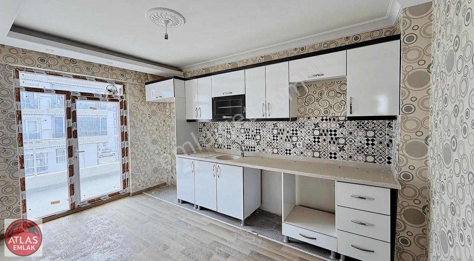 !!atlas Emlaktan Askiarkası Ortakatsıfır3+1 130m2 Güney