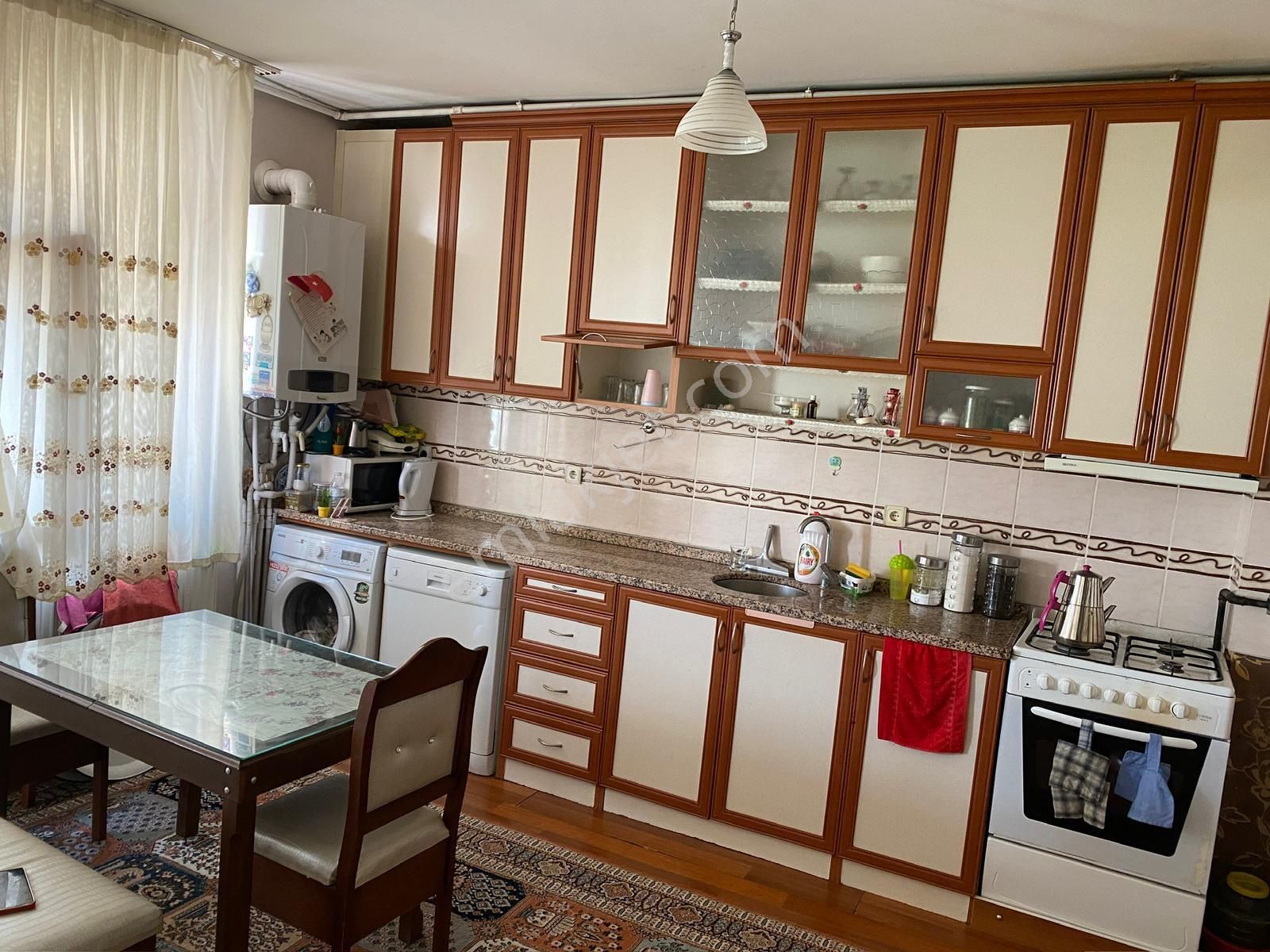 Konya Karatay Fetih Caddesi 3+1 Fırsat Daire