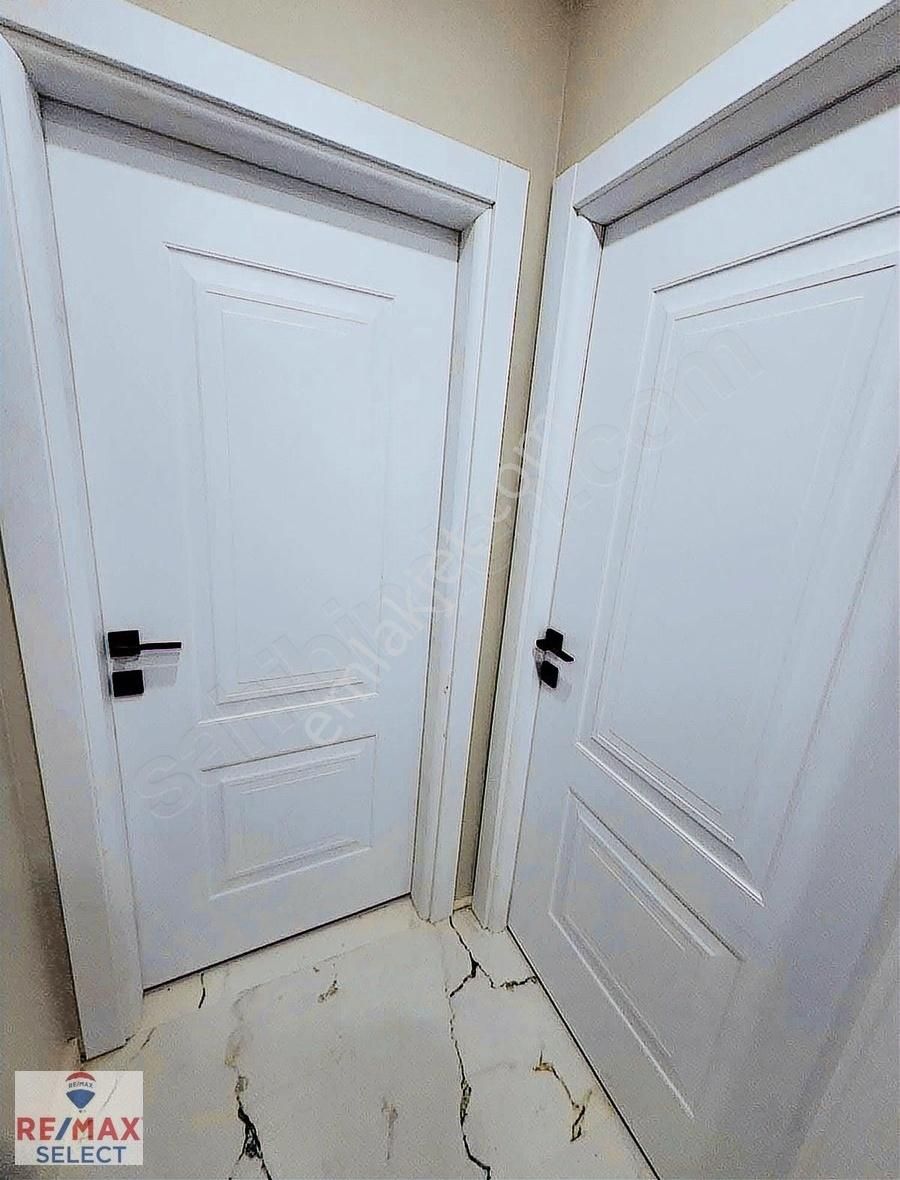 Remax Ozan^dan 2 Ayrı Giriş Dubleks Yeni Tadilatlı Daire