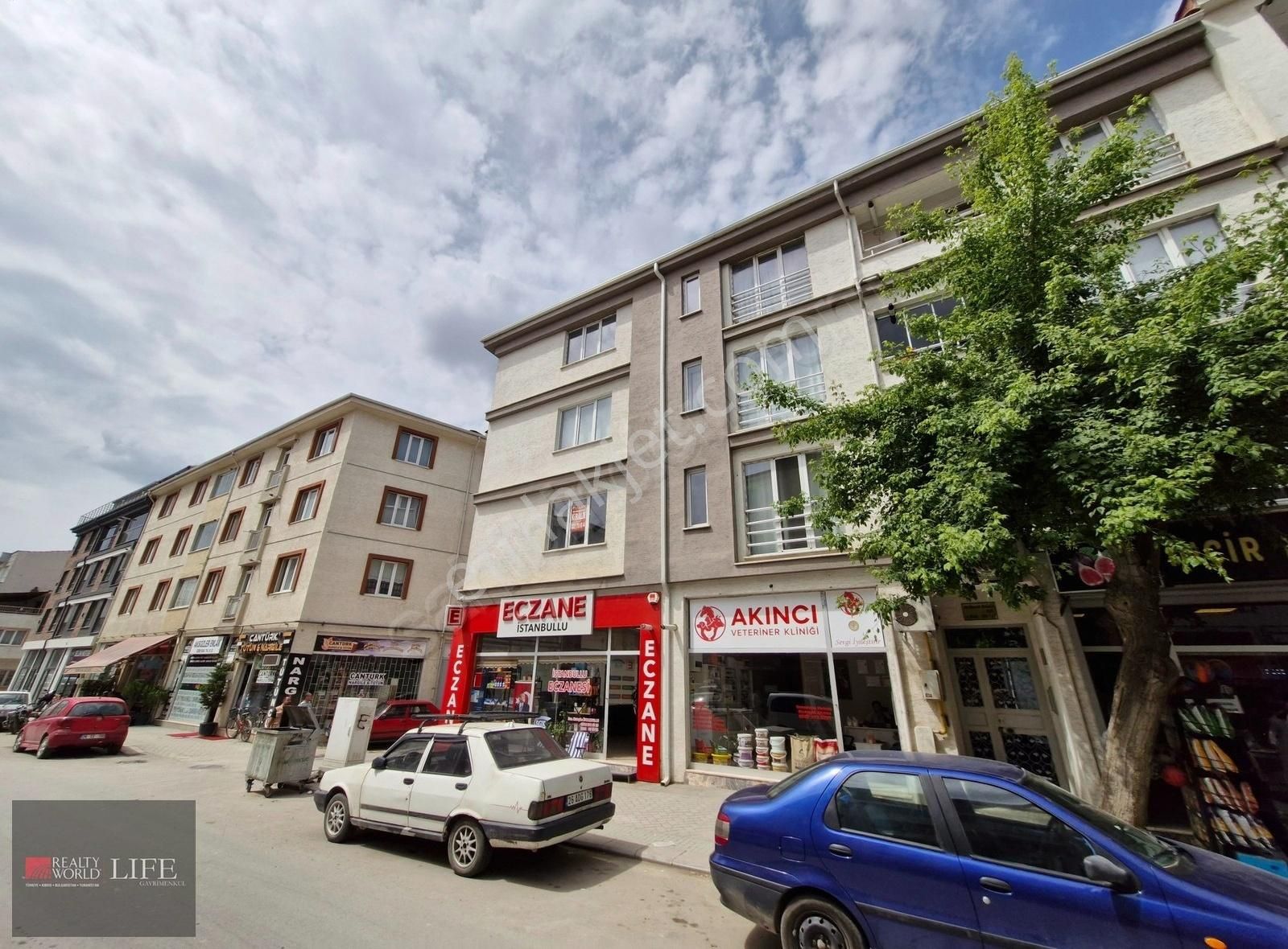 Rw Lıfe// Sütlüce Mh. Eğitimciler Cd. Üzeri 2+1 110m2 Daire