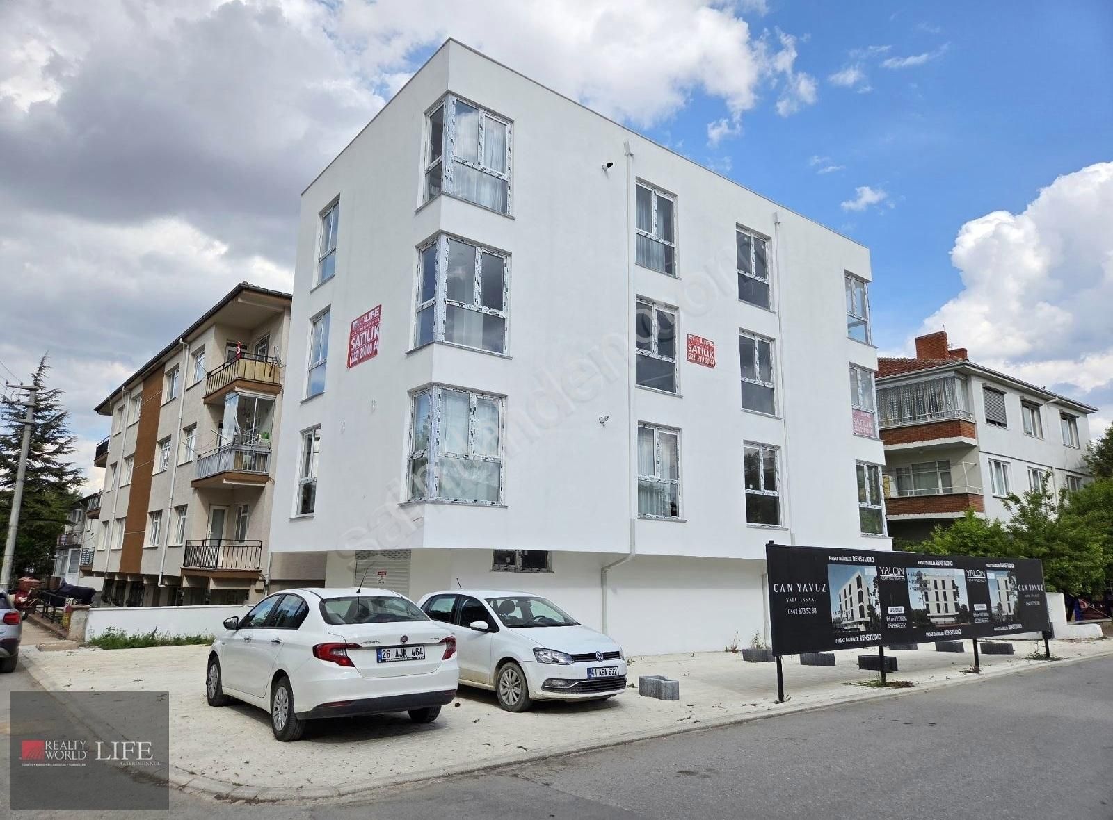 Rw Lıfe // Sümer Mahallesi Harika Konum 2+0 Satılık Daire
