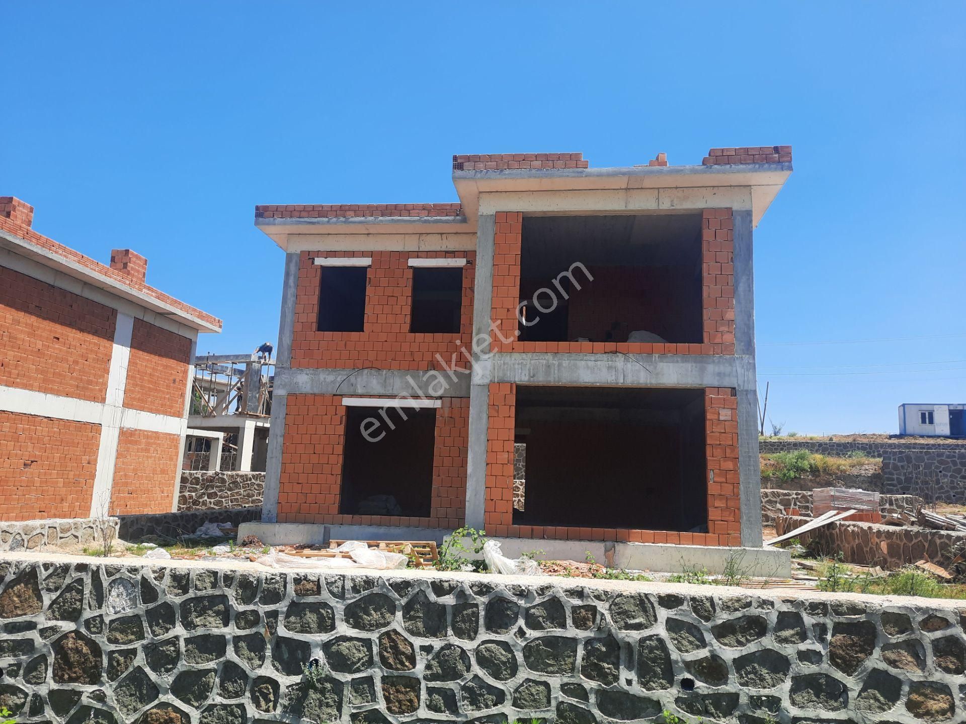 İzmit'te Site İçi Satılık Fırsat Villa