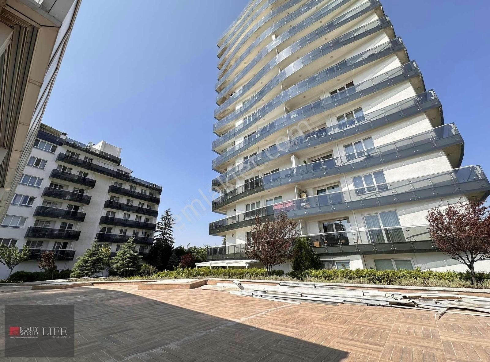 Rw Lıfe // Osmangazi Mahallesi Panorama Plus Sitesi Satılık 3+1