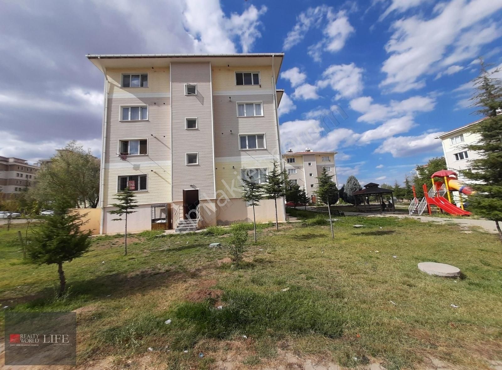 Rw Lıfe // Yaşamkent Mh Toki Konutları 55 M2 1+1 Kiralık Daire