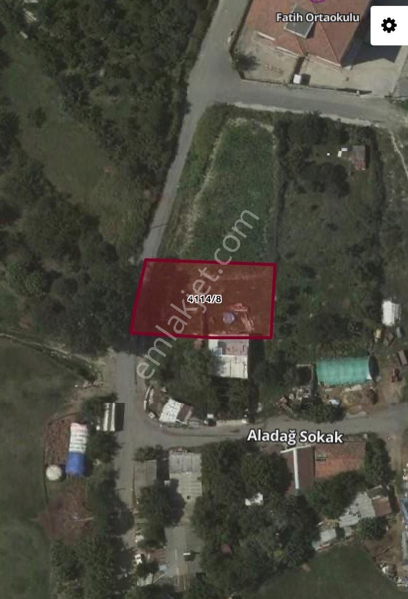 Arnavutköy'de Satılık Merkezi Konumda 2 Kat İmarlı Arsa
