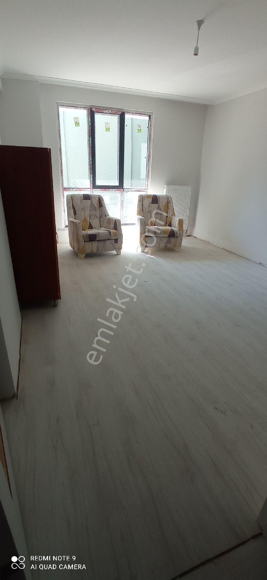 Sultanbeyli Turgut Reiste Acil Satilik 3 +1 Ara Kat Daire