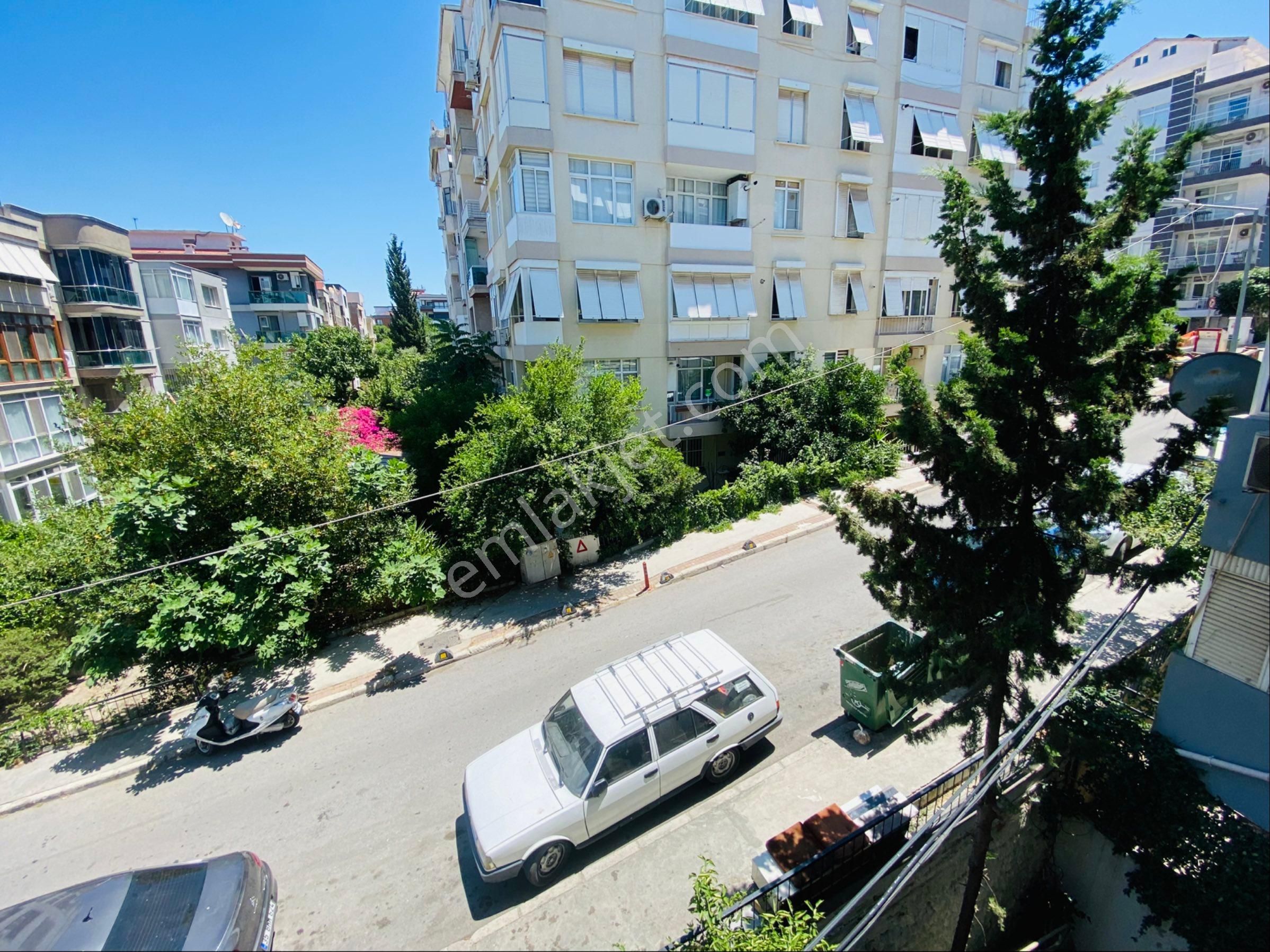 Yeşilyurt Hastane Yakını 3+1 Arakat Merkezi Yerde Daire