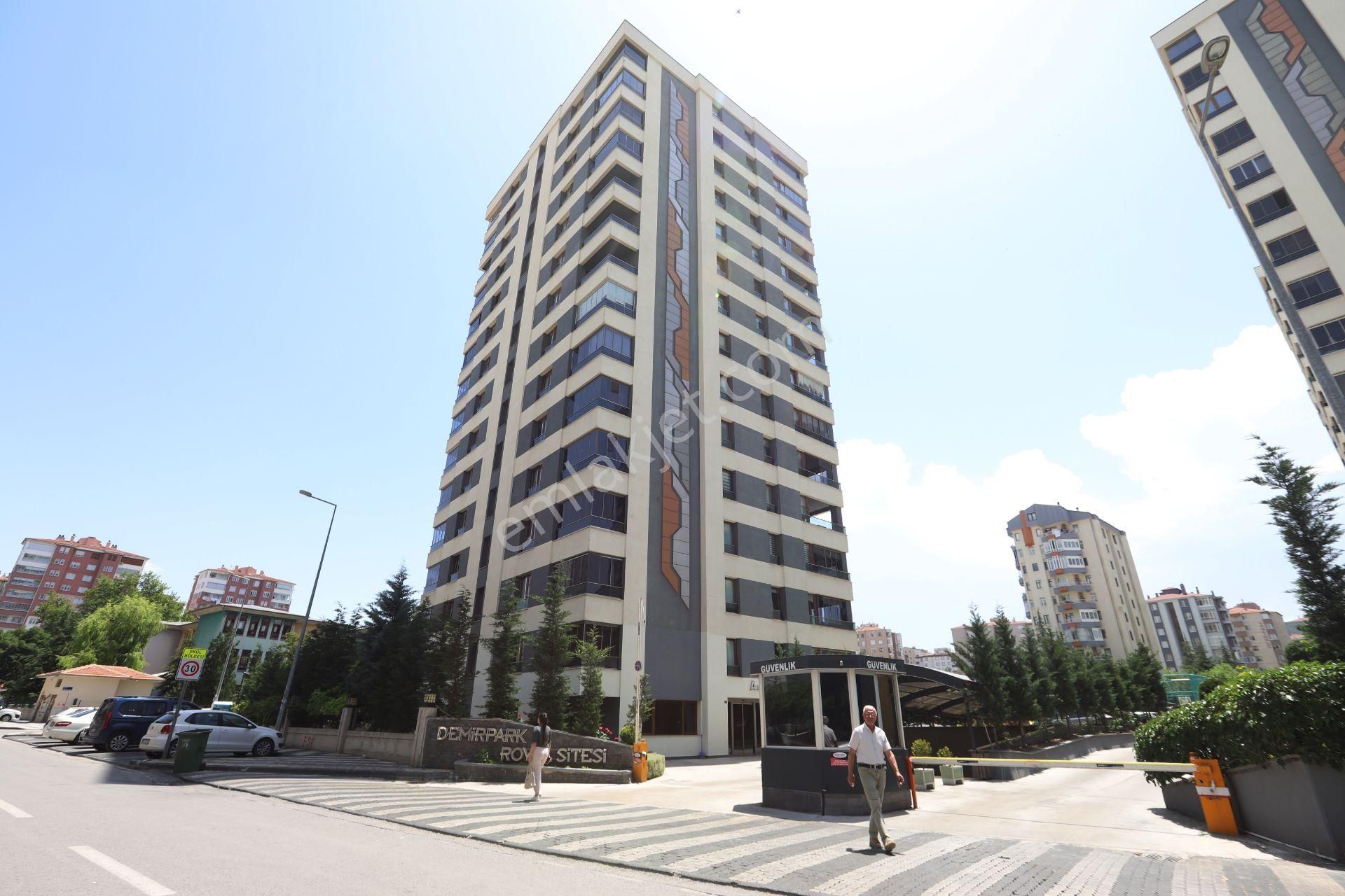 Fırsat Demirpark Royal Sitesinde 4+1 Ultra Lüx Satılık Daire