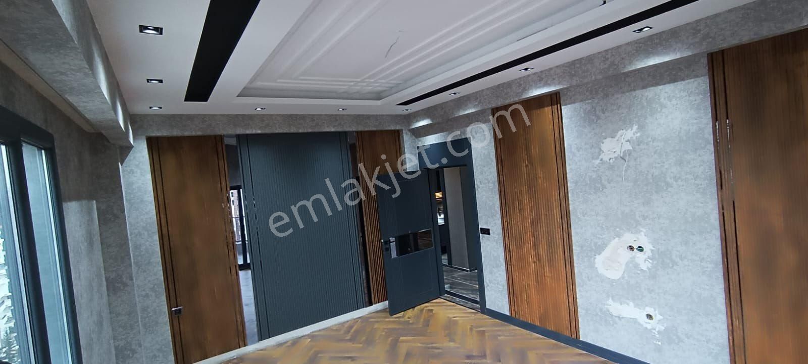 Casuk Emlaktan Satılık Lüks 4+1