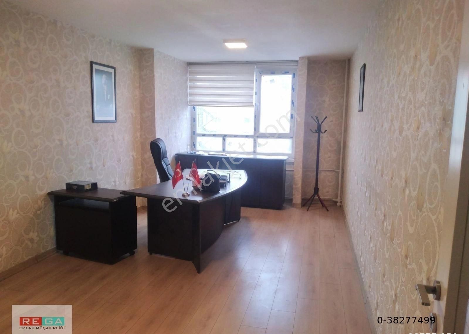 Kızılay Onur Çarşısında 2 Oda + Sekreterya, Mutfak, Wc, Kısmi Mobilyalı Yapılı Temiz Büyük Büro - Görsel 12