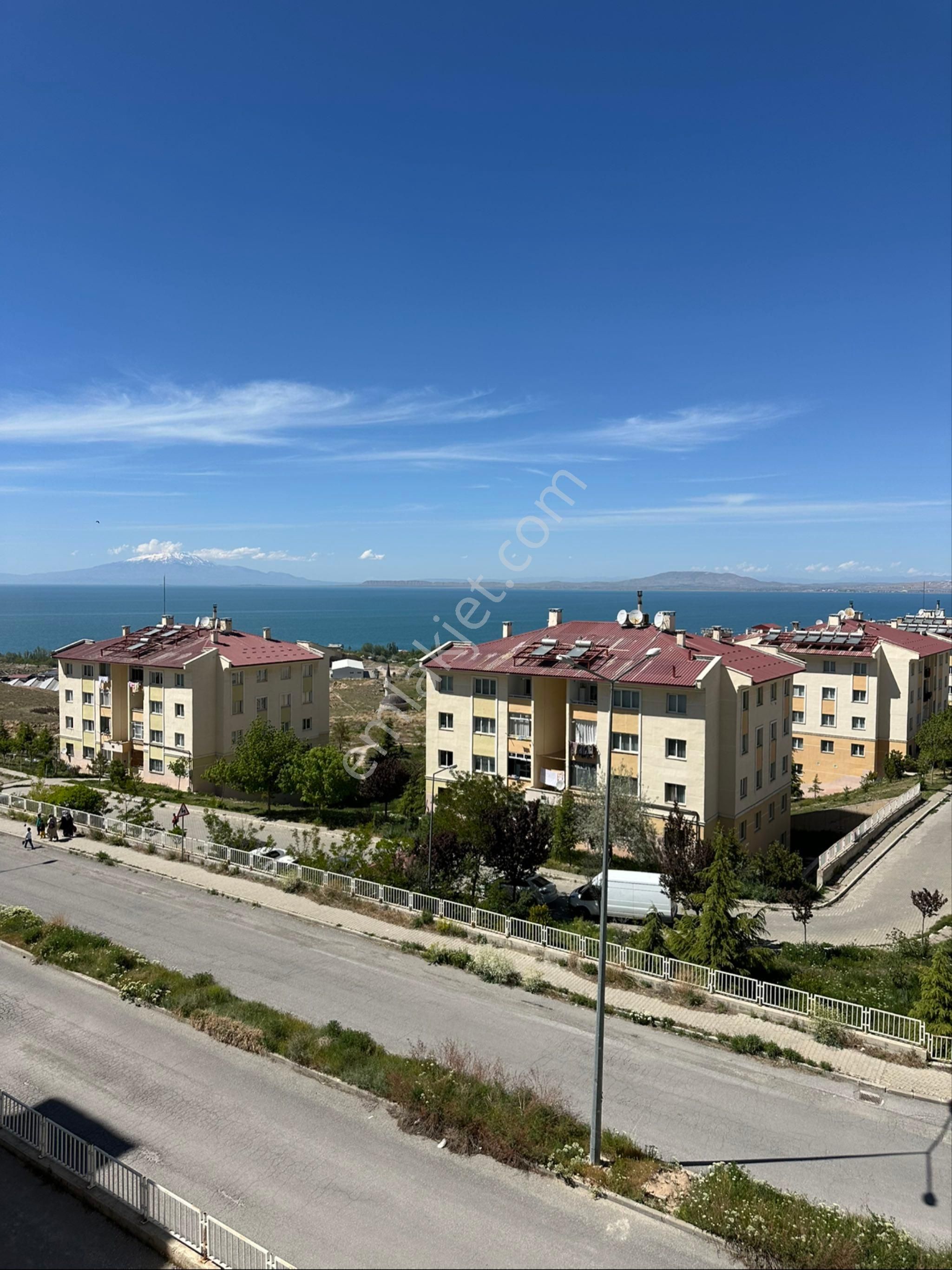 Yeni Toki 4.etap'da Satılık Göl Manzaralı Daire