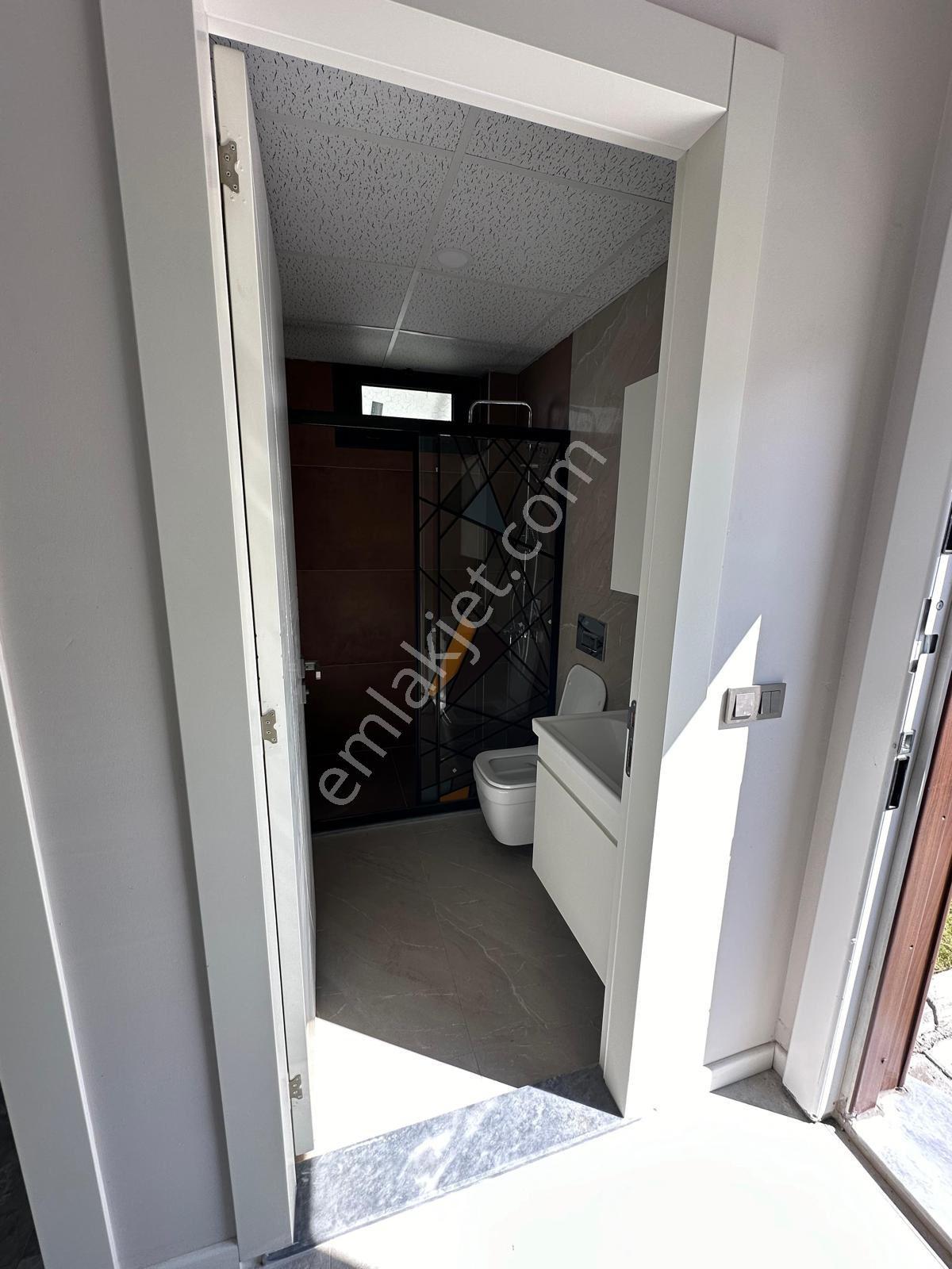 Tek Müstakil Özel Havuzlu 4+1 Sıfır Satılık Villa - Görsel 14