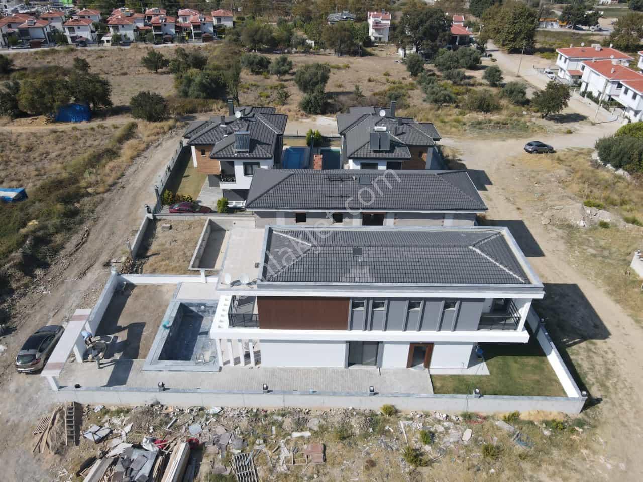 Tek Müstakil Özel Havuzlu 4+1 Sıfır Satılık Villa - Görsel 21
