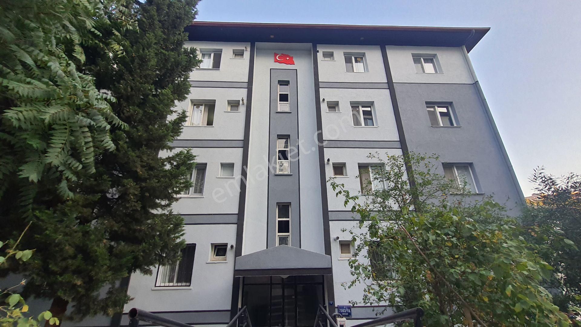 Remax Target Örnekköy'de 2+1 Kiralık Daire