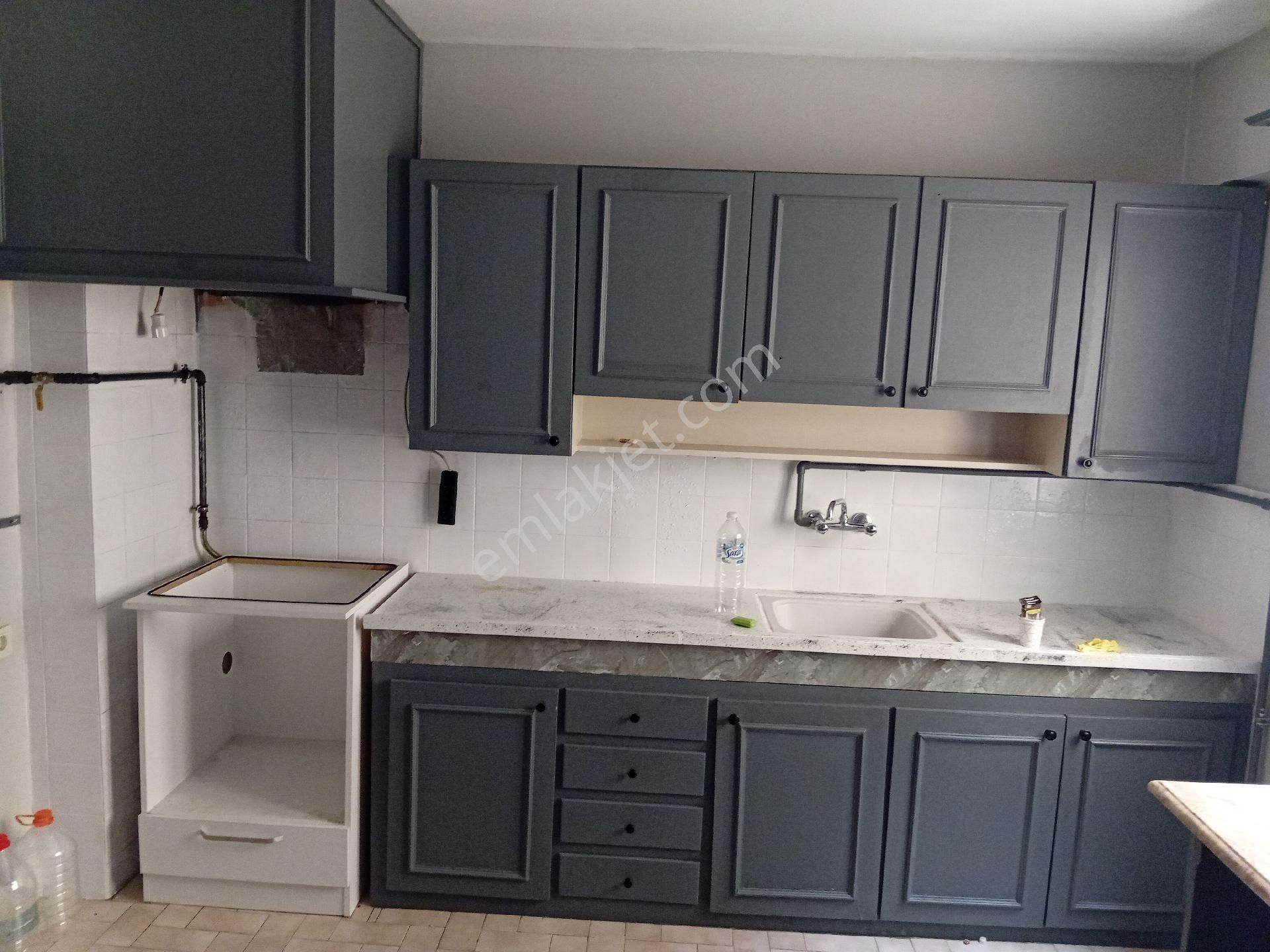 Aysu Konut Emlaktan 4. Kat Kiralık 3+1 Doğalgazlı Manisa Akhisarda İnönü Mahallesinde