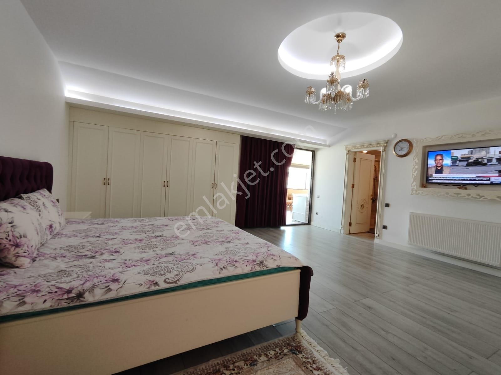 Konyaaltında Lüx 4+1 Dublex Daire - Görsel 12