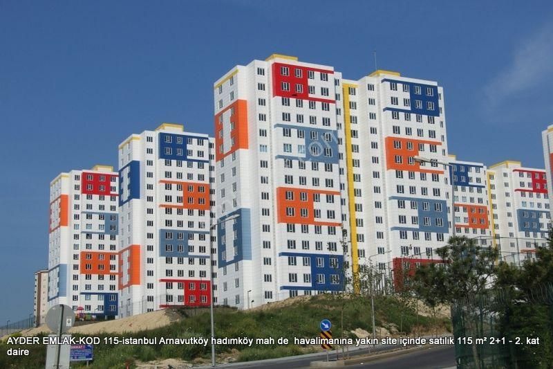 Hadımköy Mah De Havalimanına Yakın Site İçinde Satılık 115 M² 2+1 - 2. Kat Daire