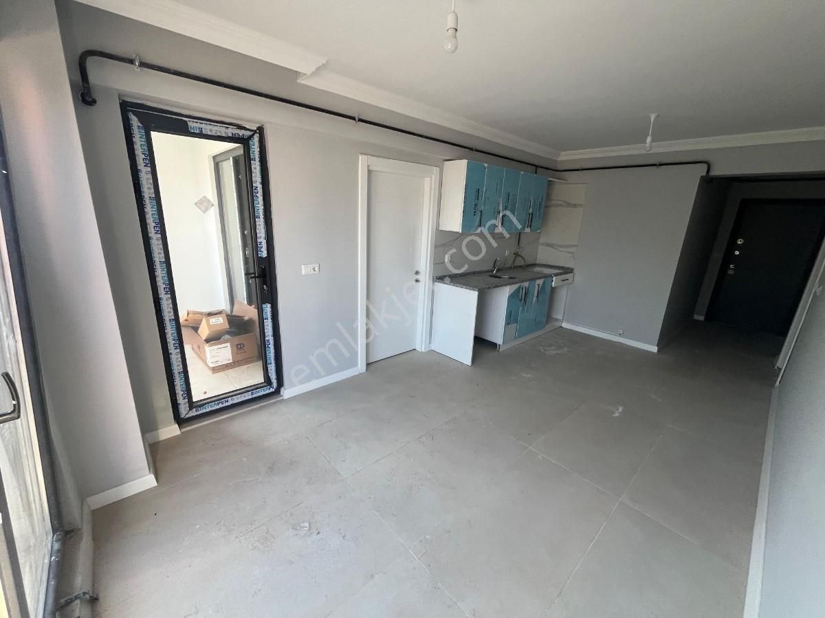 Hendek Merkez Vergi Dairesi Arkası 1+1 Sıfır Daire