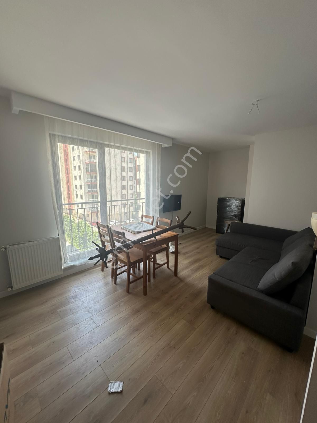 Çekmeköyde 2019 Yapımı Binada Asansörlü Masrafsız 3.kat 45 M² Full Eşyalı 1+1 Kiralık Daire