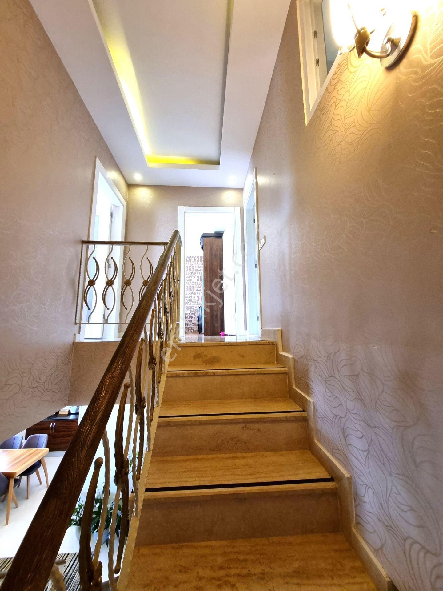 Mahmutlar Mahallesi’nde Site İçerisinde Satılık Lüks Eşyalı 2+1 Dubleks Daire - Görsel 13