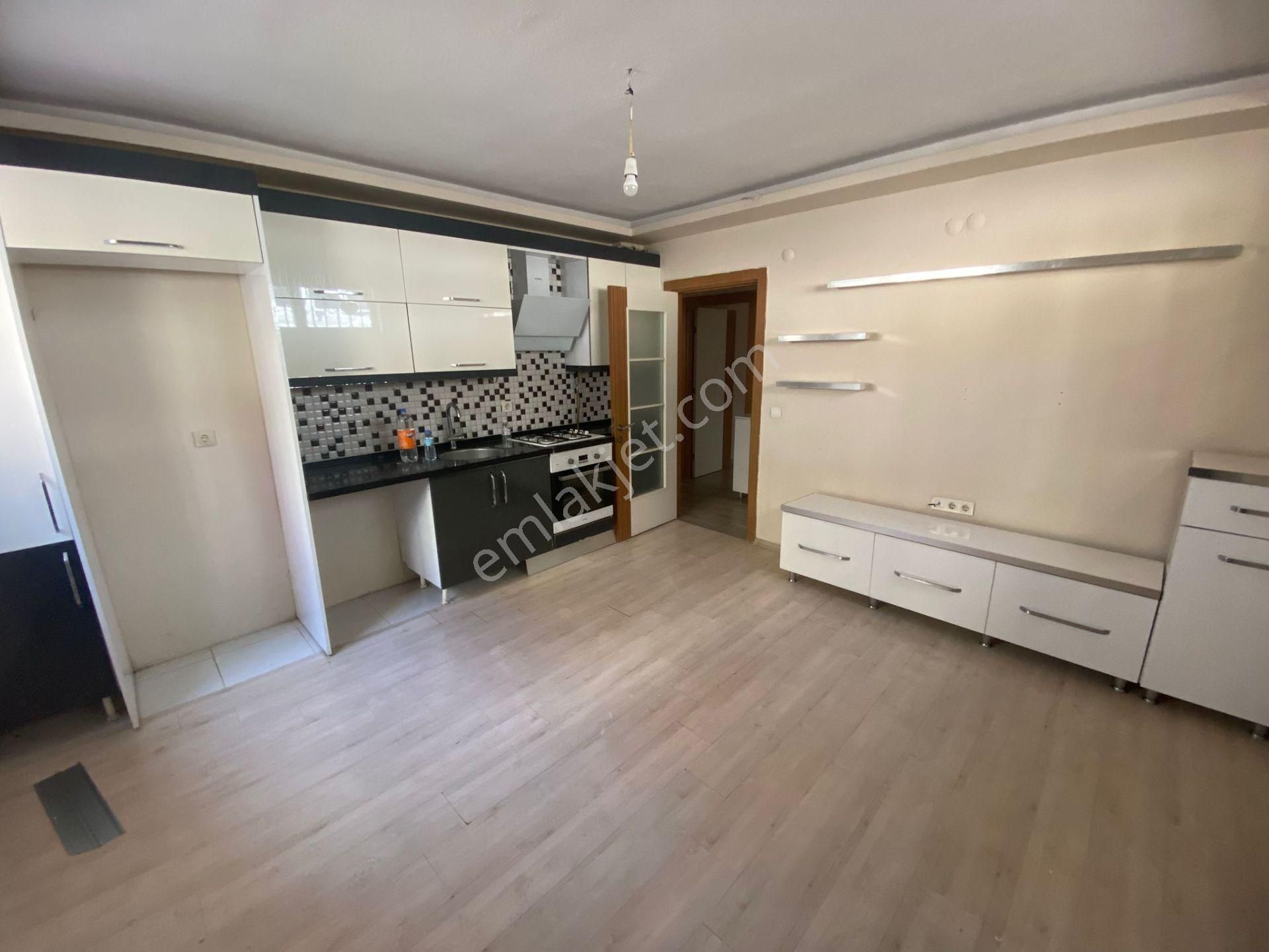 Buca Dicle Mah.de 2+1 70 M2 Dgazlı Açık Mutfak Giriş Kat Kiralık Daire